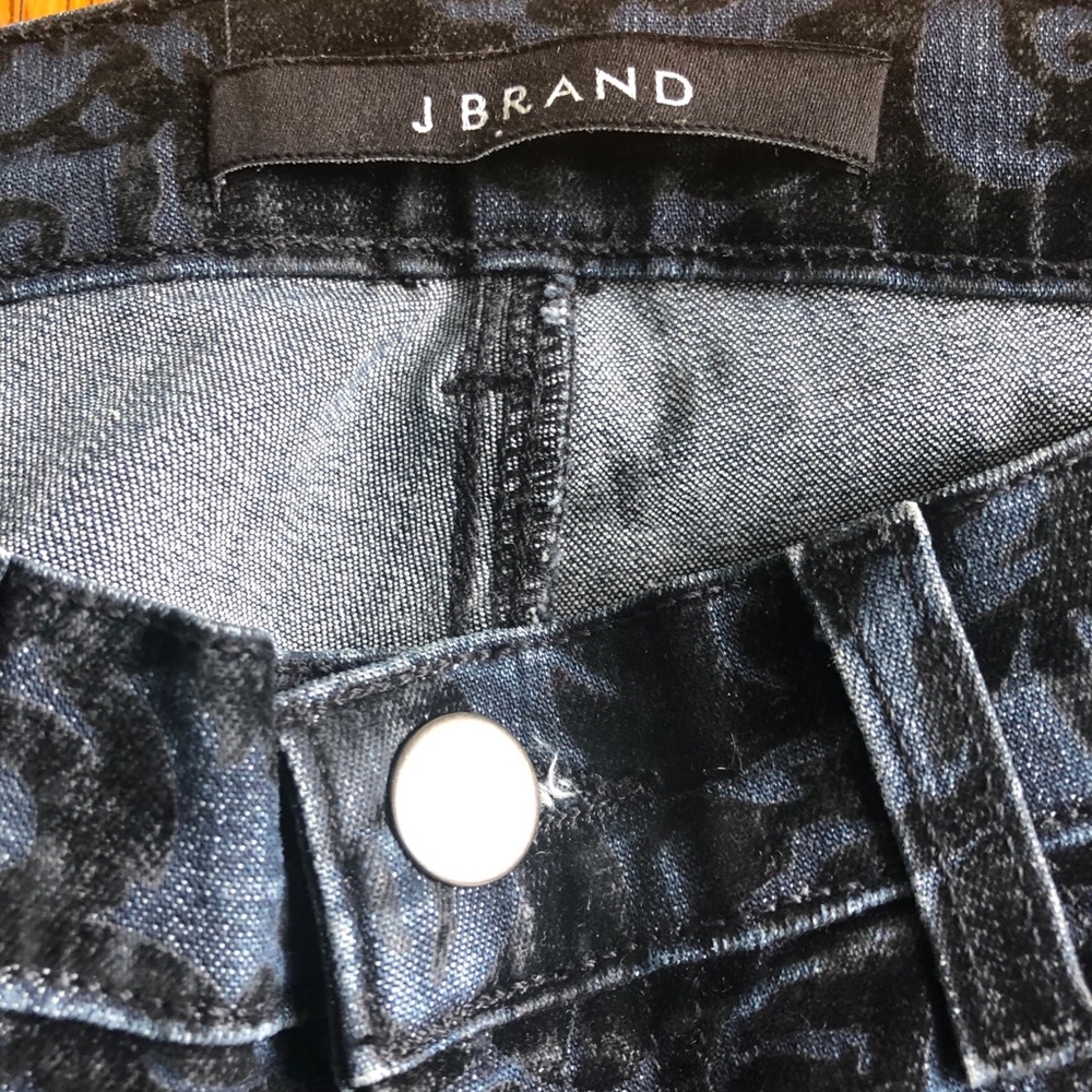 J Brand Black Velvet Brocade Skinny Jeans - Picture 3 of 5